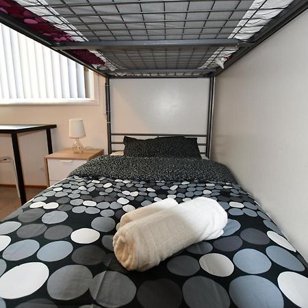 Hostel Style Shared Room Daly City Bagian luar foto